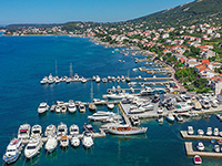 Marina Piculjan, Barbat