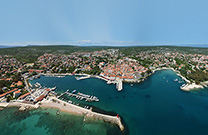 Luftaufnahme Porporela & Stadt Krk