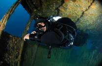 Silo, Tauchen im Schiffswrack