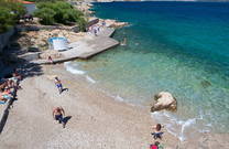 Silo, Badebucht Pecine