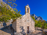 Bast, Kirche Sv. Roko