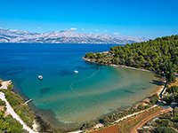 Strand Lovrecina bei Postira