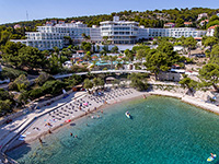 Stadtstrand Vela Beach