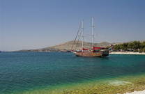 Strand Copacabana von Trogir - Ausflugsboot