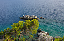 Kucetina Strand, Kap Kucetina