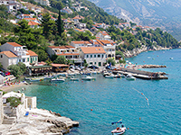 Pisak, Uferpromenade - Hafen