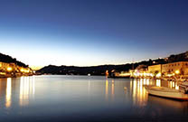 Nachtleben in Povlja