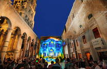 Platz Peristyl - Split