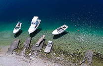 Glasklares Meer, Boote, Stomorska