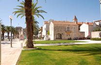 Am Kloster des Hl. Dominik Trogir
