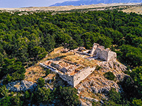 Kirche St. Georg in Caska