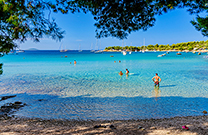 Strand Kosirina, Murter