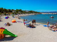 Lozice, Strand Biskupljaca