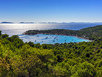 Bucht Kosirina, Wandern