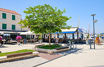 Platz Rudina, Murter