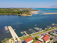 Nin, Bootsliegeplätze