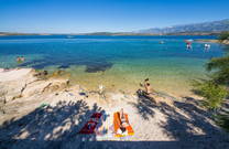 Badebucht in Novigrad (Dalmatien)