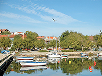 Boote, Hafen Raslina