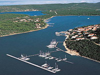 Marina Veli Rat, Dugi Otok