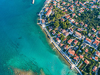 Luftaufnahme Uferpromenade Ugljan