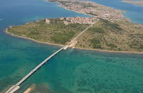 Vir - Luftaufnahme Brücke