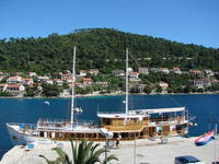 Brna - Ausflugsschiff