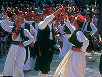 Der Cavtater Sommer findet von Ende Juni bis Anfang September statt