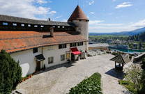 Bleder Burg - Burghof & Untere Terrasse