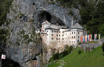 Predjama Höhlenburg