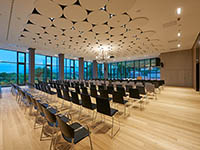 Kongresszentrum, Hotel Jama