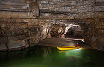 Tour mit Boot, Höhle Krizna