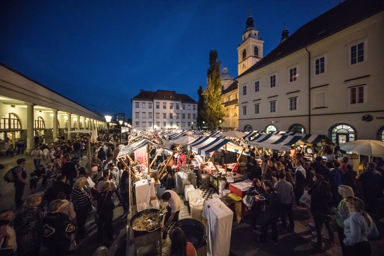Speisemarkt Offene Kuche In Ljubljana Slowenien Reisefuhrer